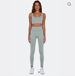 Set Active LA Light Blue Sculptflex Seamless Mid Rise Athletic Leggings Size M